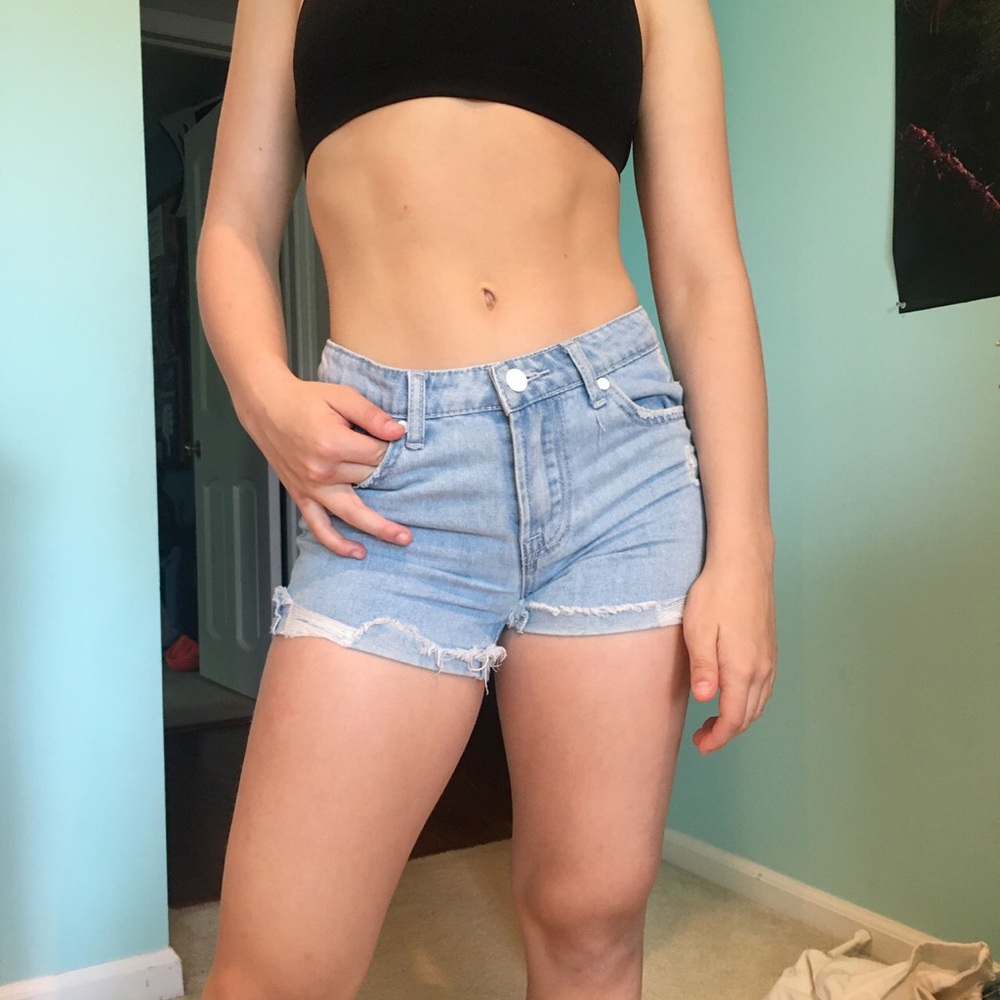 the cutest shorts ever from 7 for all mankind :)